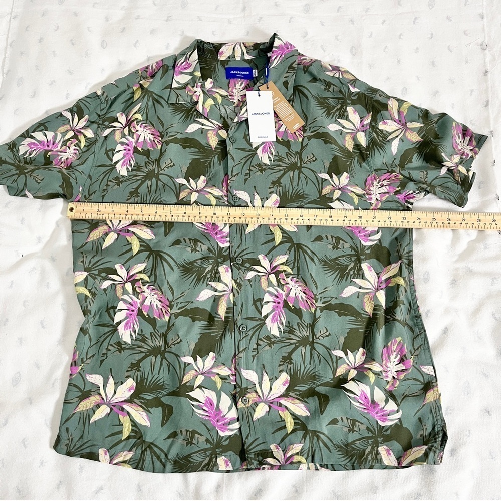 NWT Jack & Jones Green & Pink Floral Hawaiian Button-Down Shirt - Large - Picture 15 of 16